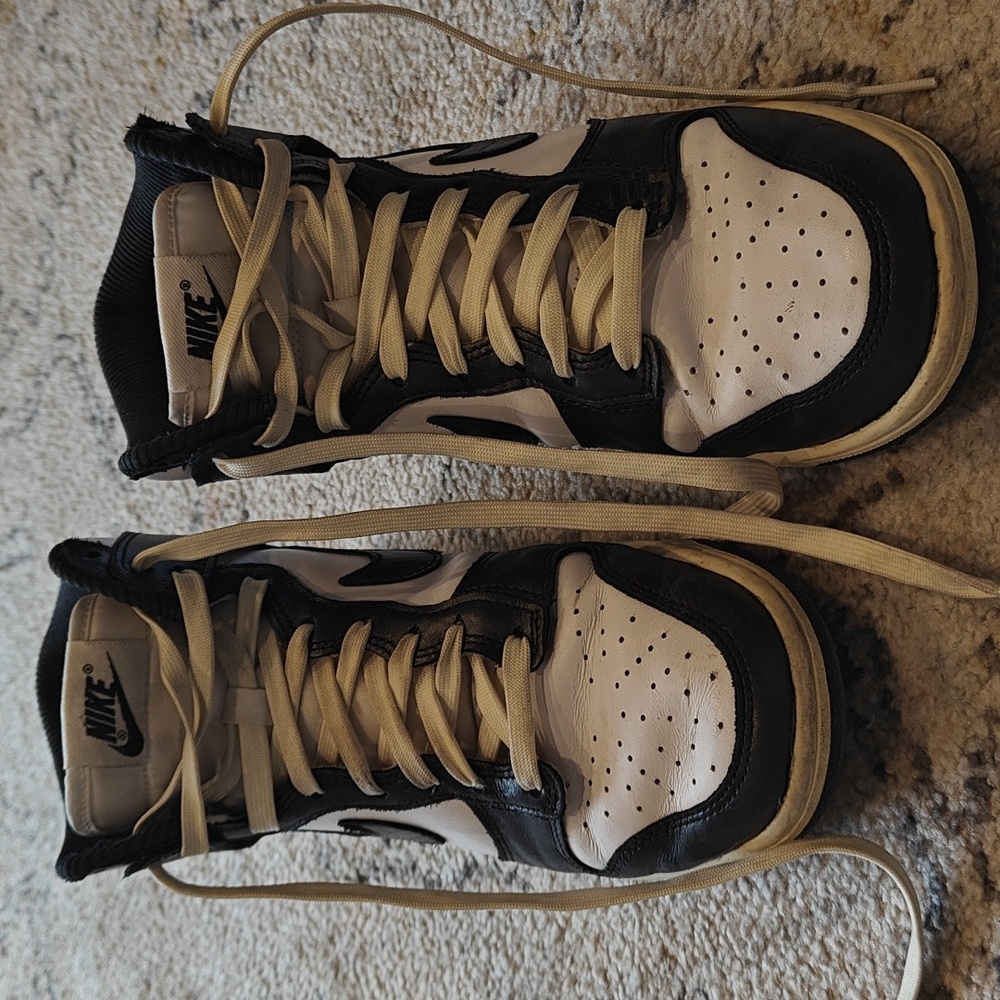 Nike Men's Black and White High-Top Sneakers ,EUR Size 38